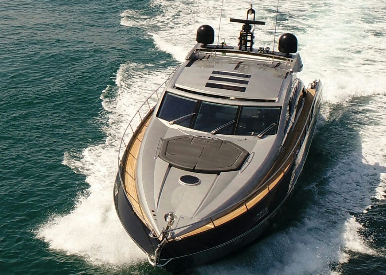 Sunseeker predator 72ft yacht vilamoura boat charter algarve 4