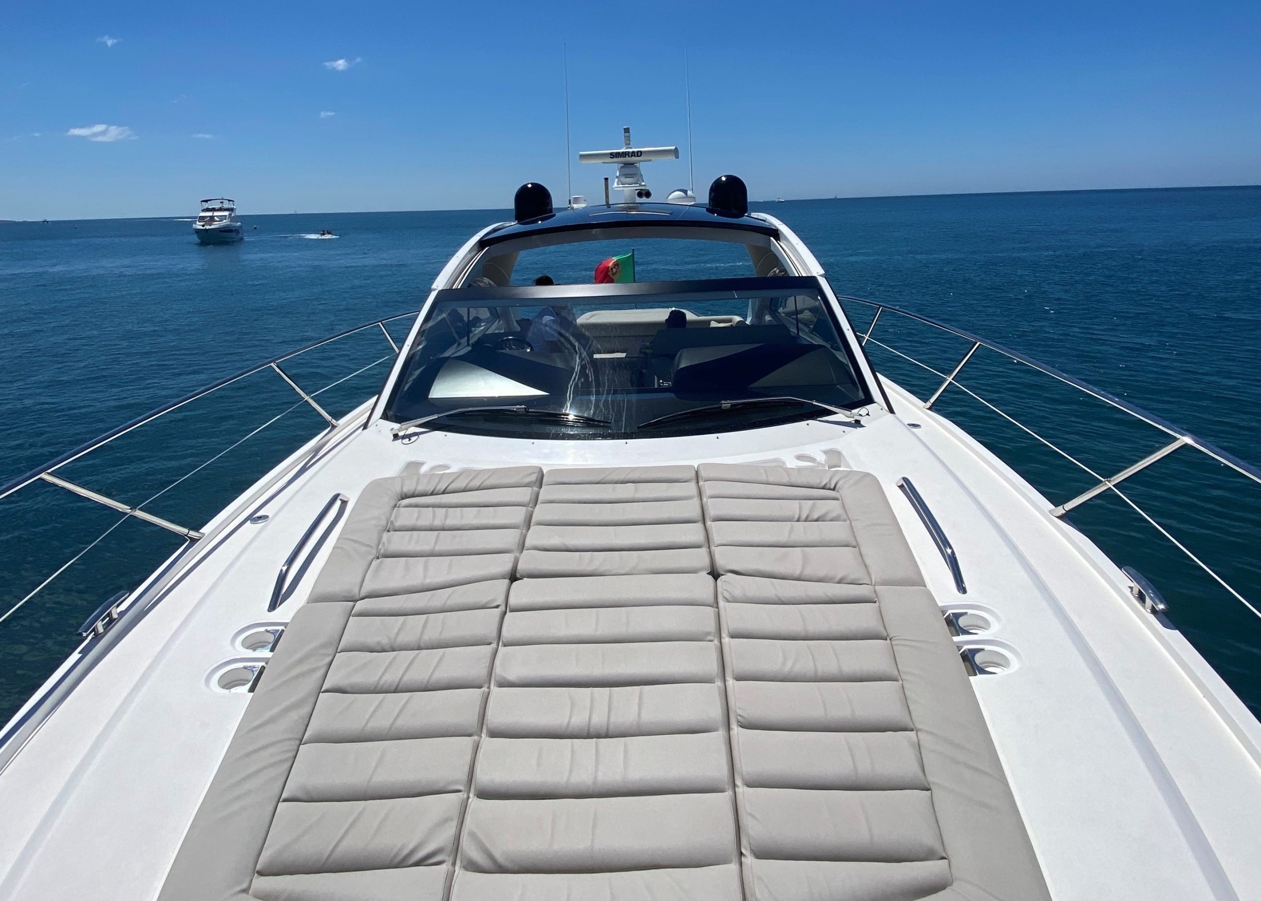 sunseeker san remo yacht 53 ft vilamoura boat charter algarve 1 algarve luxury concierge aluguer barco 7.5 7