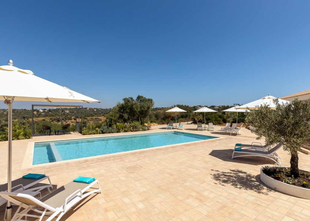villa rentals in the Algarve