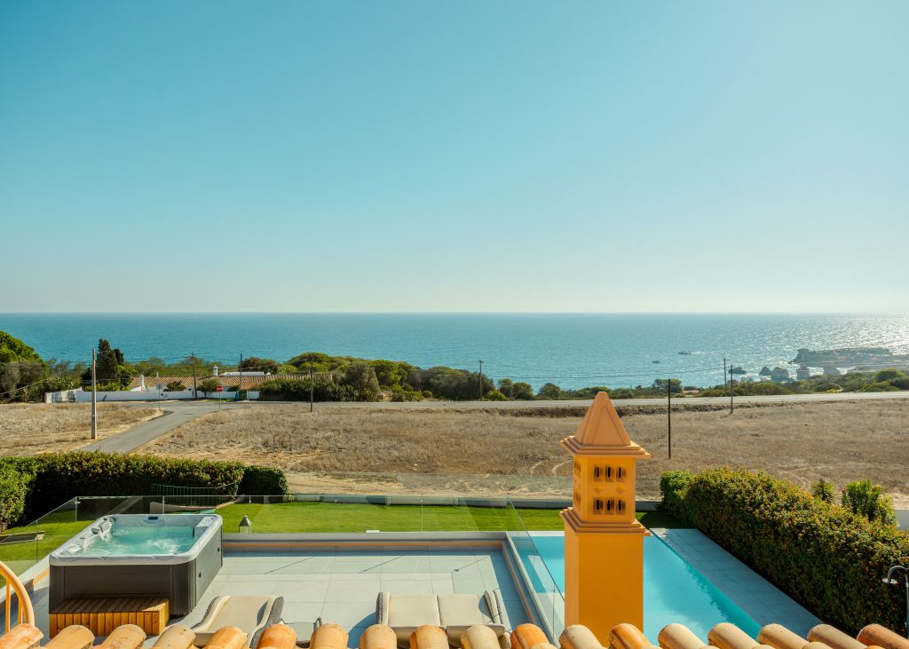 villa rentals in the Algarve
